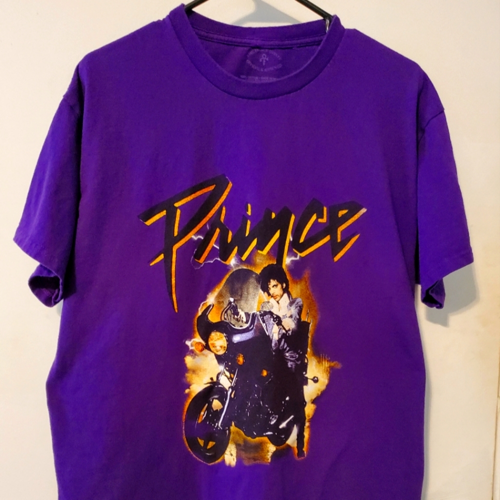 Prince T-shirt size Large